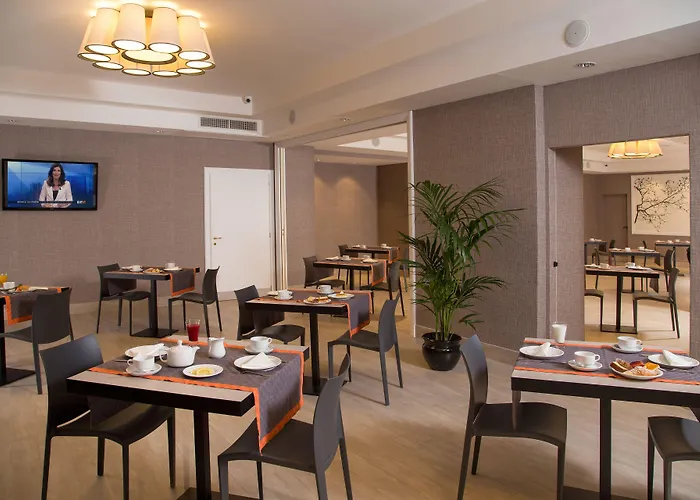 Otel American Palace Eur 4*